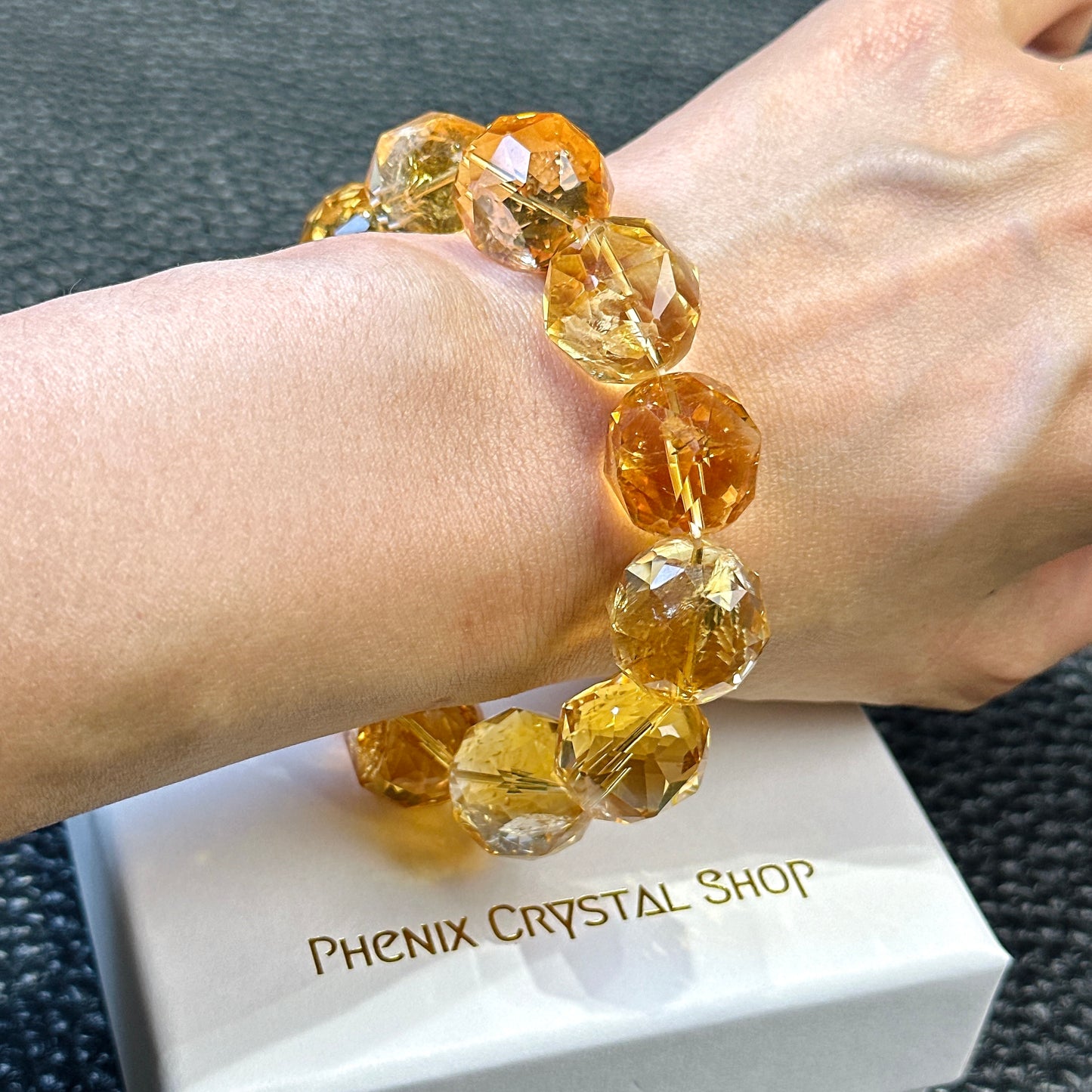 黃晶手鏈 Citrine Bracelet Faceted Starcut 黃水晶 黃晶功效 七輪水晶 太陽輪 屬土水晶 招財水晶 脈輪 香港水晶店 水晶手鏈