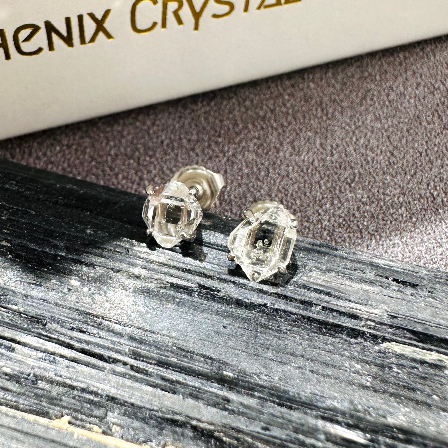 Herkimer Diamond Petroleum Earrings 油膽閃靈鑽耳環