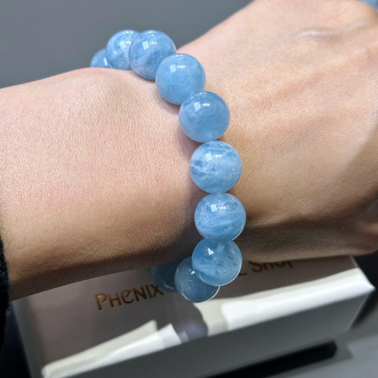 Aquamarine Bracelet Faceted 海藍寶功效 屬水水晶