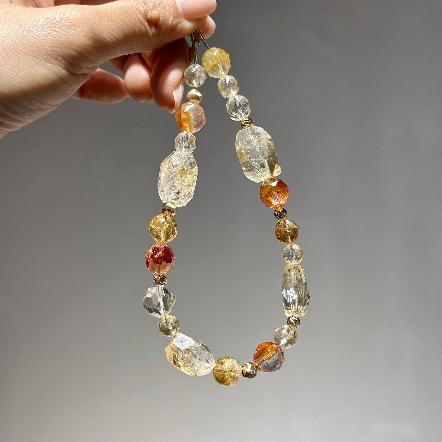 水晶電話繩 水晶設計款 水晶手鏈 銅鑼灣水晶店 旺角水晶店 能量 七輪 Crystal Design Bracelet 屬土黃色水晶