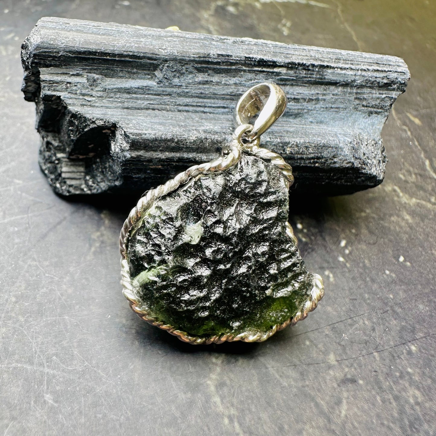 捷克隕石 綠隕石 水晶 吊墜 水晶設計款 綠色水晶 Moldviate Pendant 水晶功效 原石