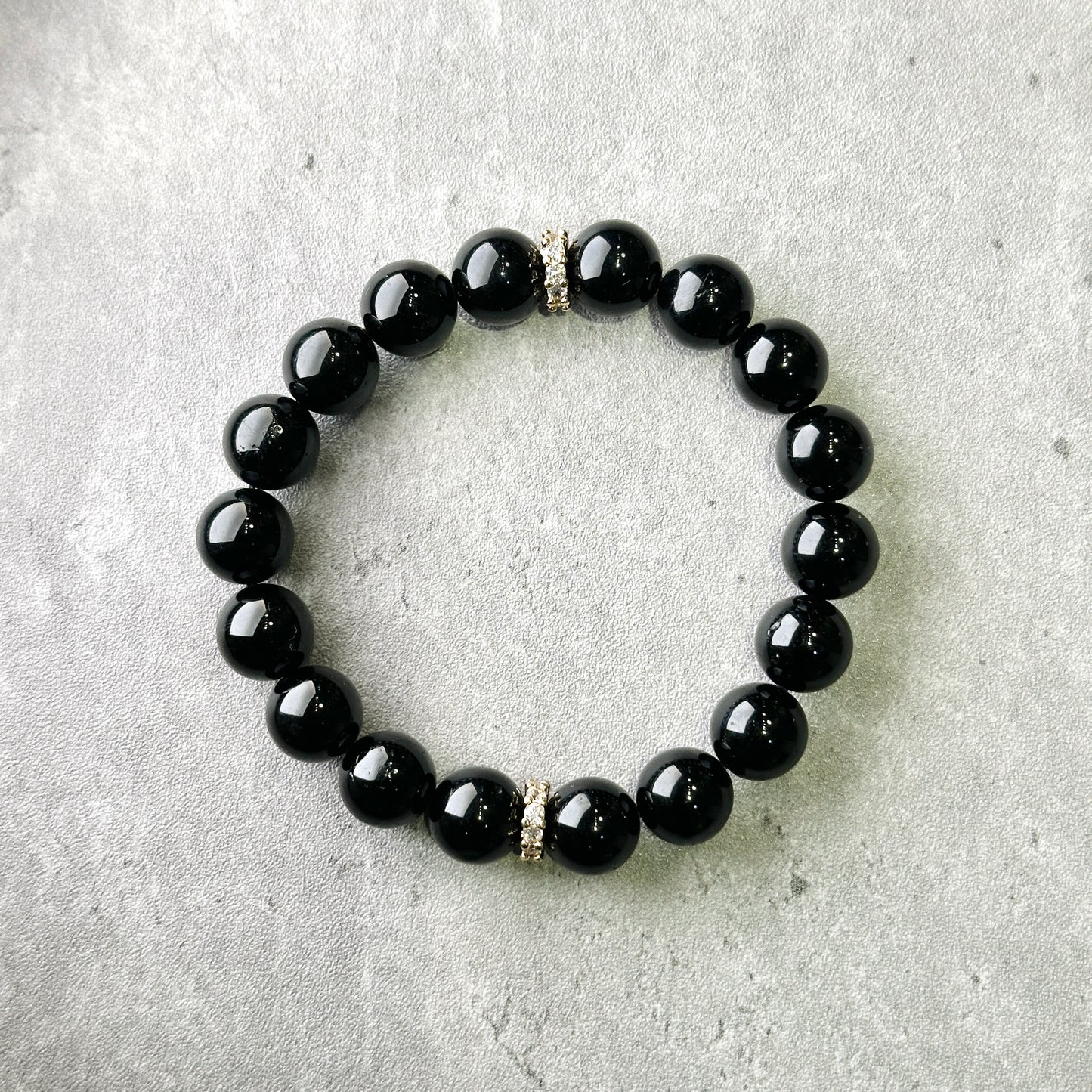 Black Tourmaline Bracelet 黑碧璽手串 | 手串 bracelet | 側面角度 side angle