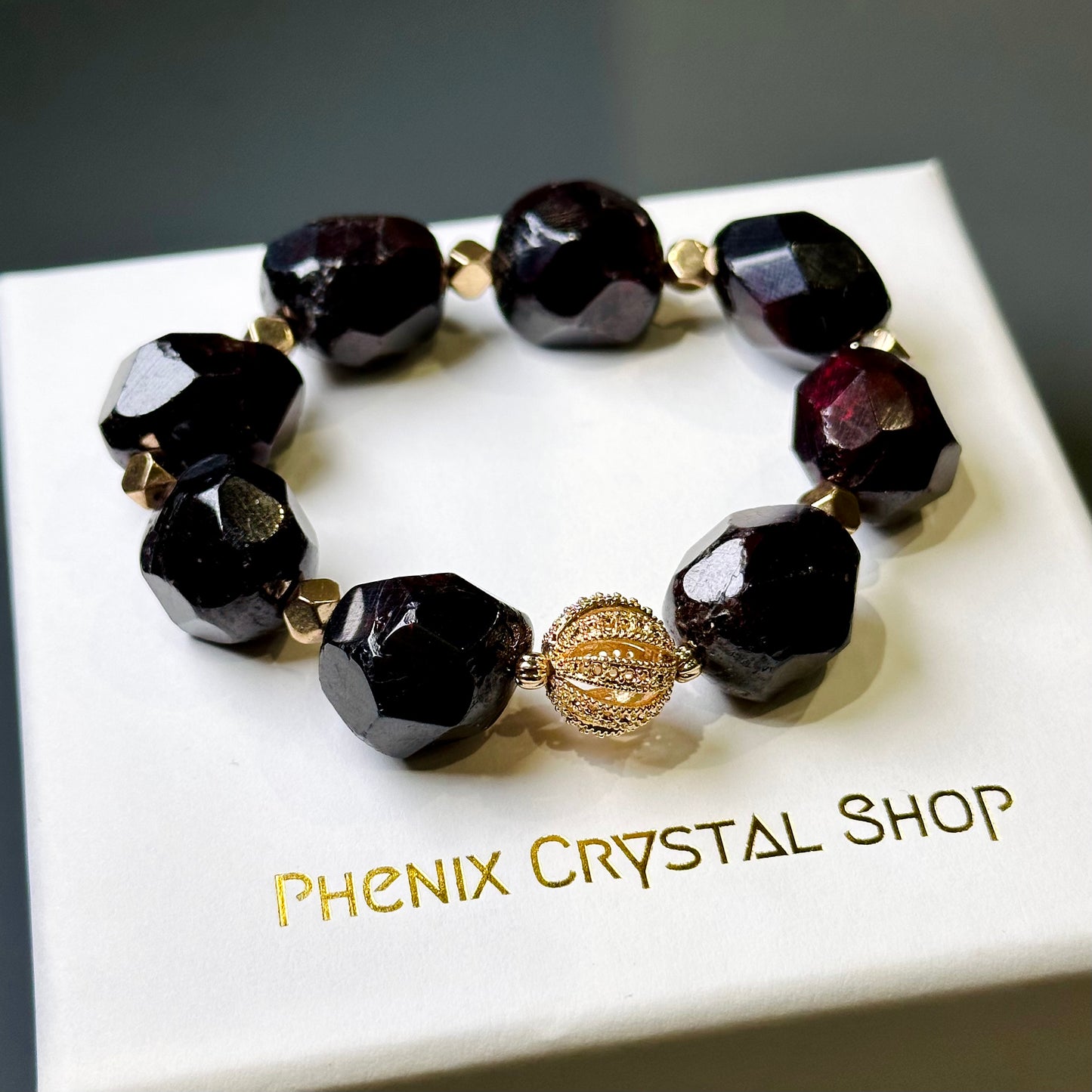 Garnet Faceted 石榴石切割款手串 | 手串 bracelet | Additional angle