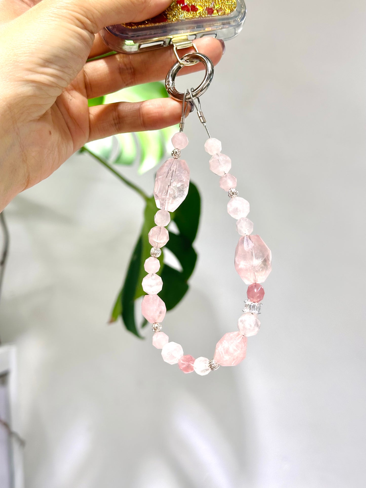 Phone Strap - Rose Quartz | 電話繩 phone-strap | 正面圖 front view