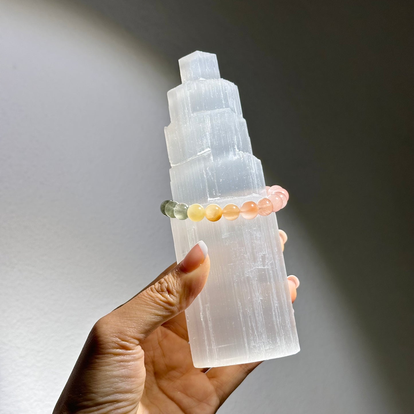 Selenite Tower(M) 透石膏柱(中) | 晶柱 crystal-point | 側面角度 side angle