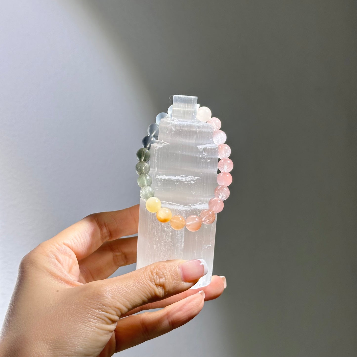 Selenite Tower (S) 透石膏柱(小) | 晶柱 crystal-point | 側面角度 side angle