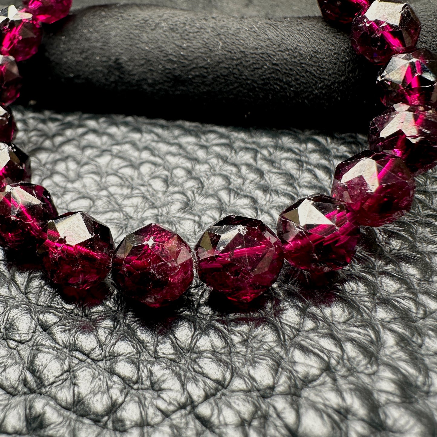 Garnet Starcut Bracelet 石榴石星切手串 9.3mm