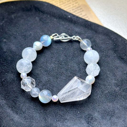Rabbit Hair Quartz Moonstone Labradorite Pearl Bracelet 兔毛水晶 月亮石 拉長石 小珍珠 手鏈