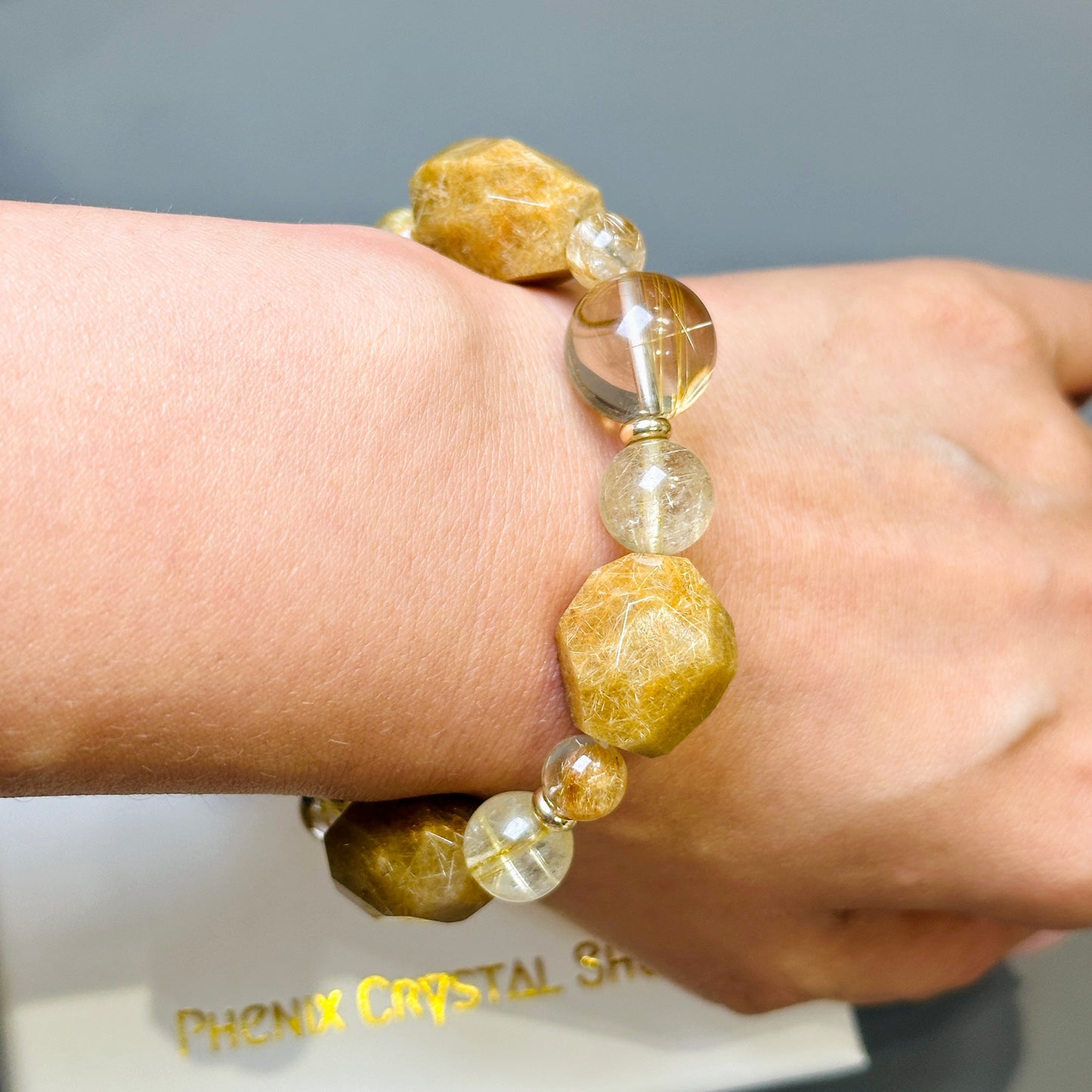Gold Rutilated Quartz Faceted Bracelet 金髮晶不規則設計手串