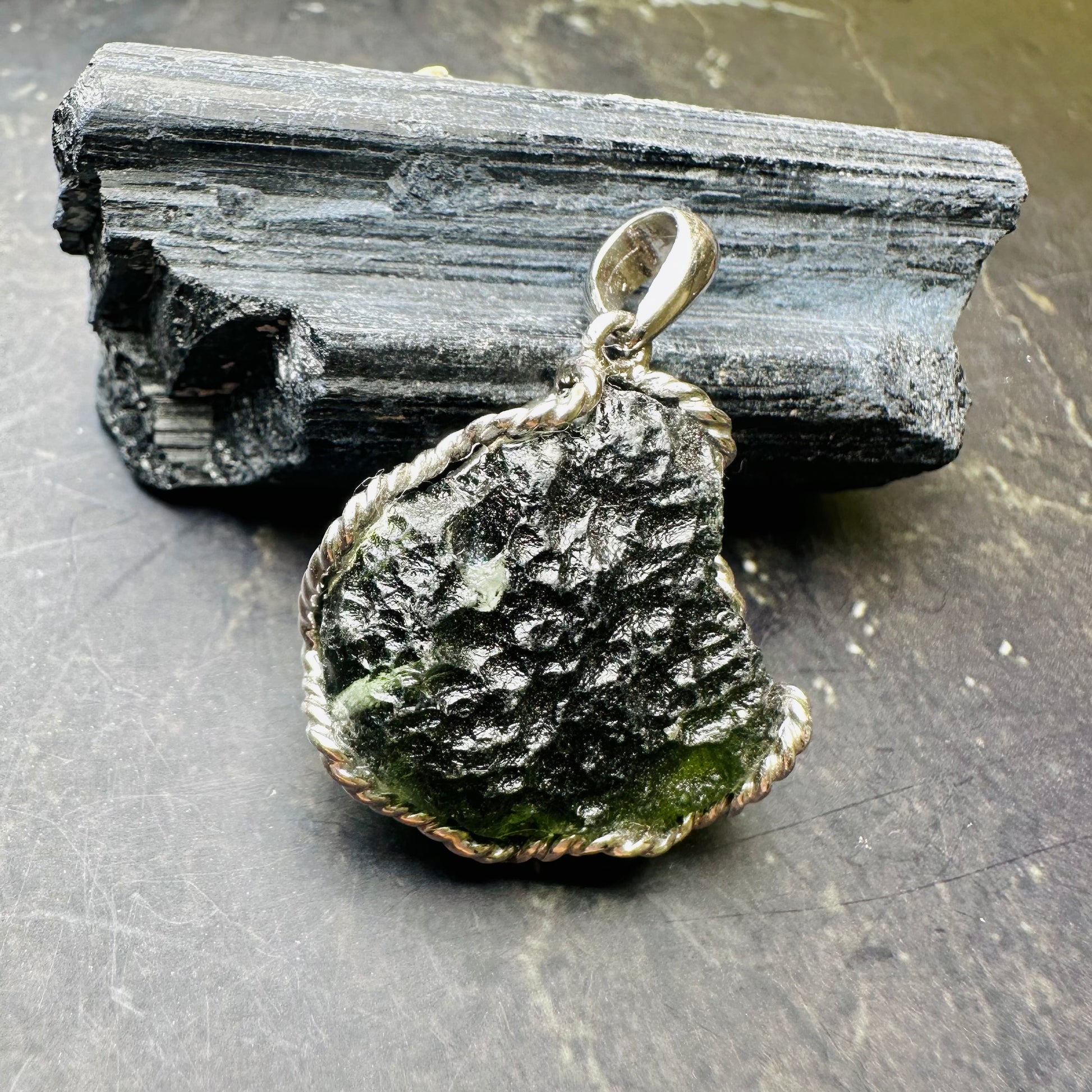 捷克隕石 綠隕石 水晶 吊墜 水晶設計款 綠色水晶 Moldviate Pendant 水晶功效 原石 