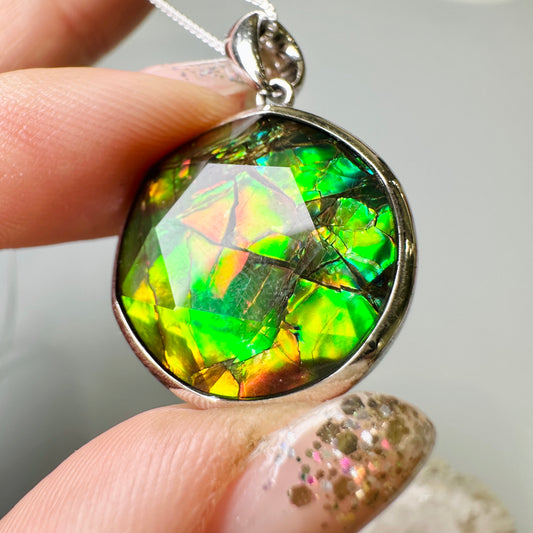 Ammolite 斑彩石 大衛星吊墜 | 吊墜 pendant | 正面圖 front view