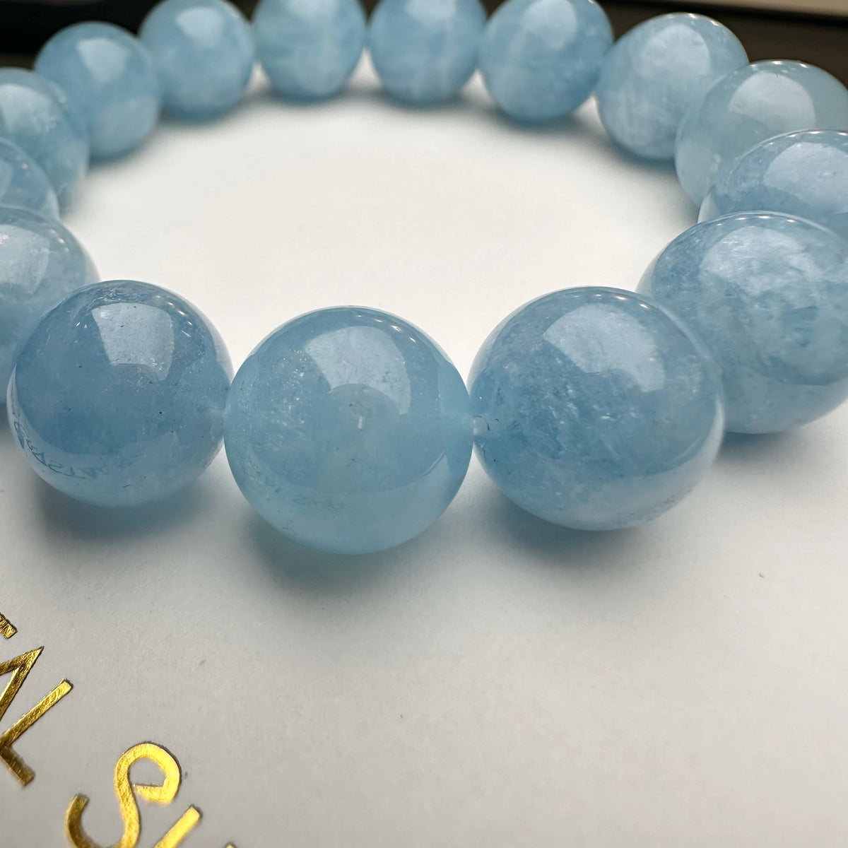 Aquamarine Bracelet 海藍寶手串 | 手串 bracelet | 紋理特寫 texture detail