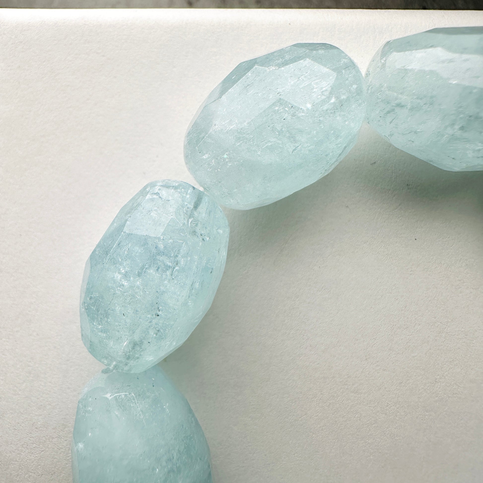 Aquamarine Faceted Bracelet 海藍寶切割款手串 | 手串 bracelet | 細節特寫 close up detail
