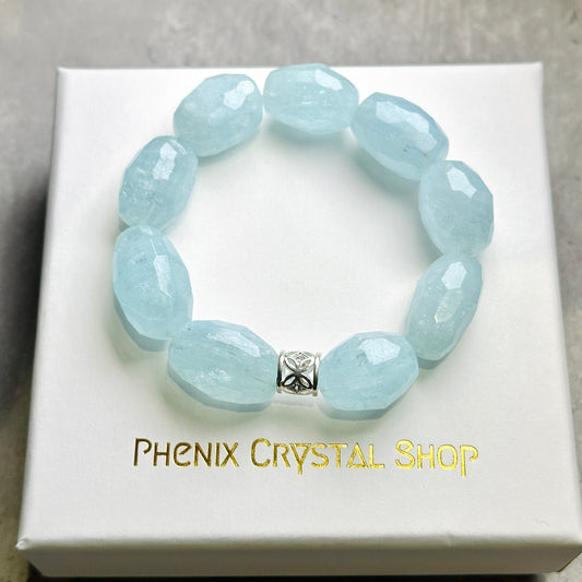 Aquamarine Faceted Bracelet 海藍寶切割款手串 | 手串 bracelet | 正面圖 front view