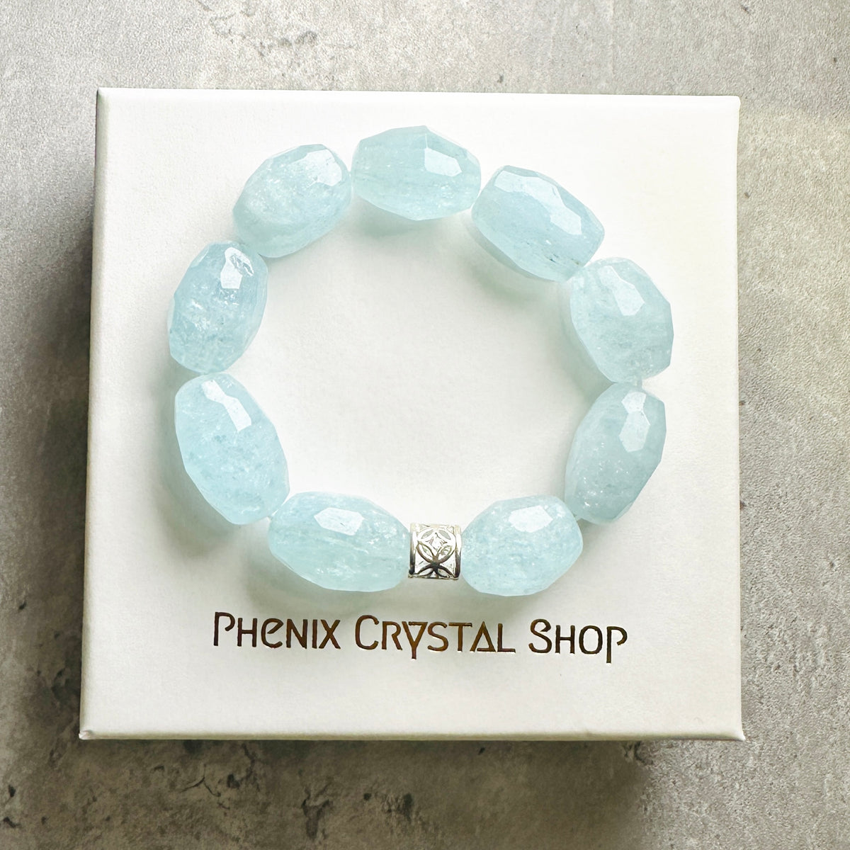 Aquamarine Faceted Bracelet 海藍寶切割款手串 | 手串 bracelet | 紋理特寫 texture detail