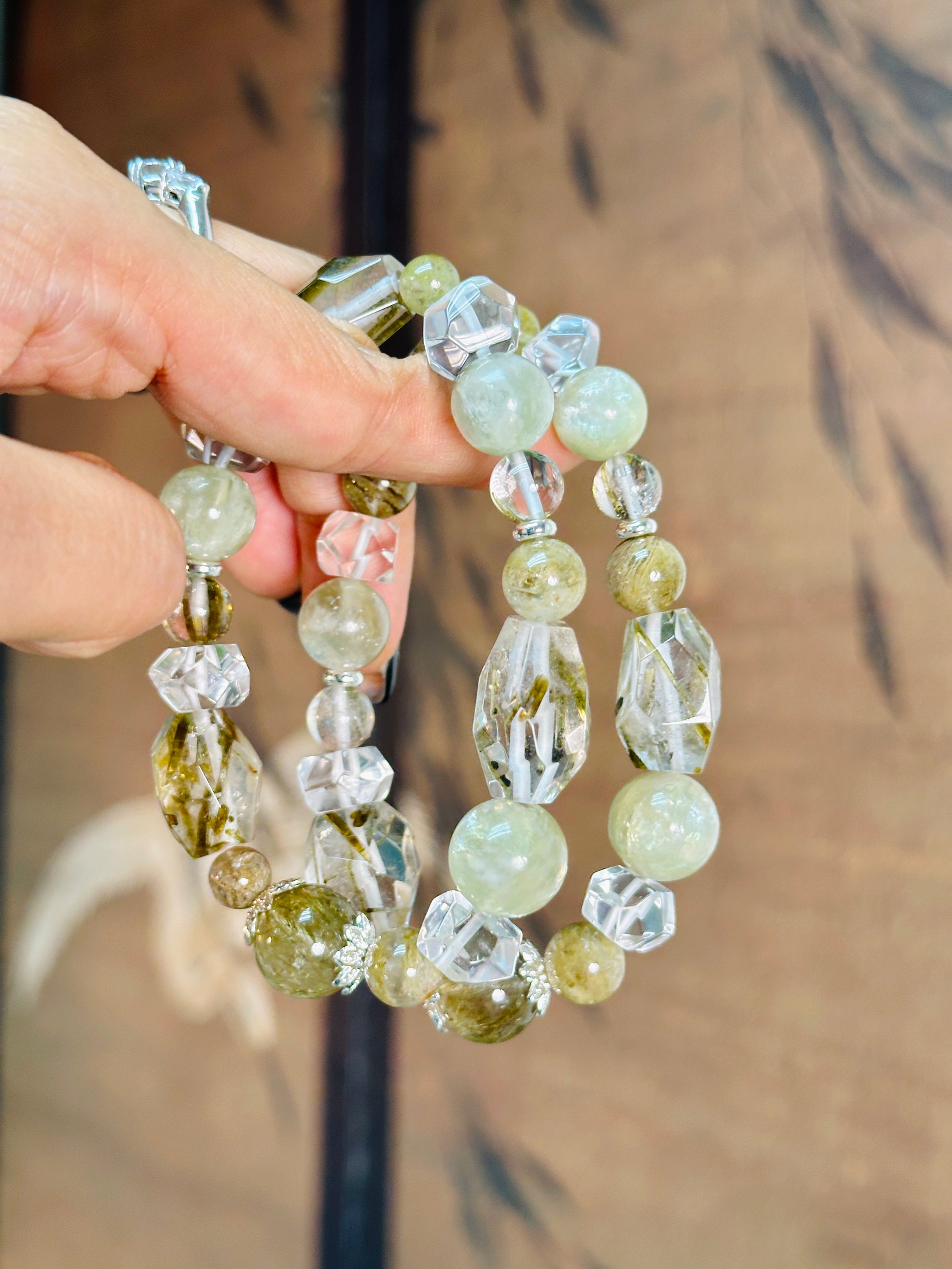 Bamboo Forest Design Bracelet 竹林風手串 | 手串 bracelet | 側面角度 side angle