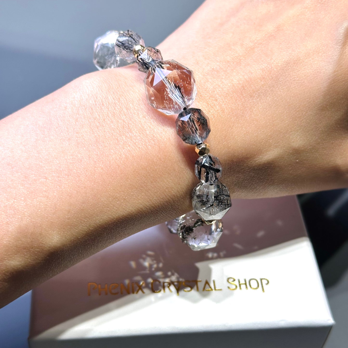 Black Rutilated Starcut 黑髮晶設計款手串 | 手串 bracelet | 細節特寫 close up detail