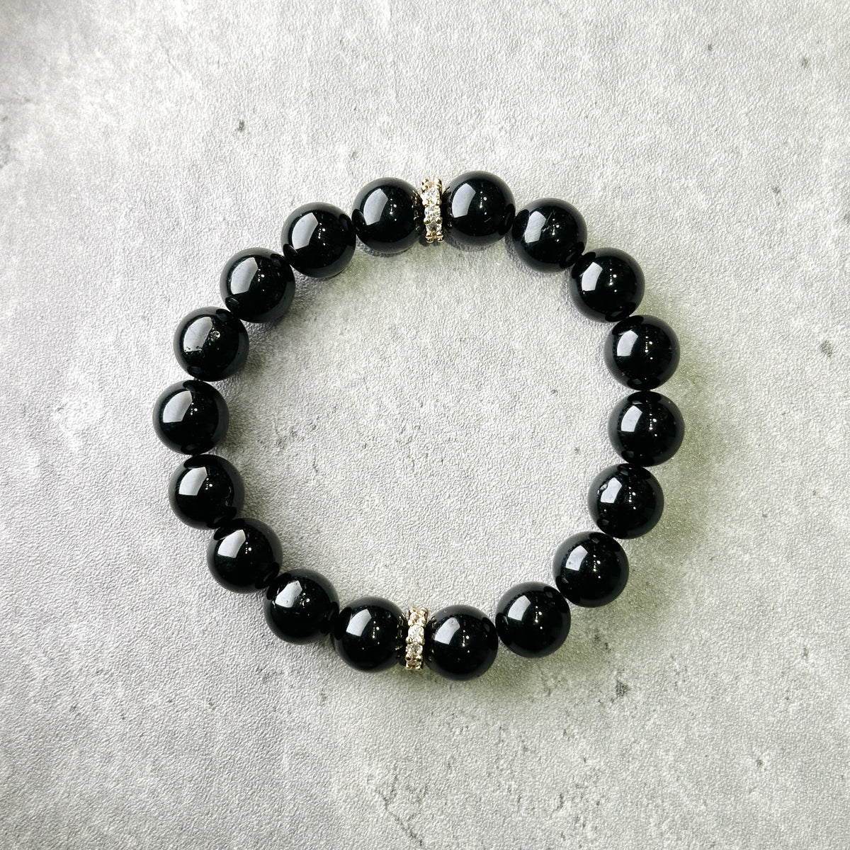 Black Tourmaline Bracelet 黑碧璽手串 | 手串 bracelet | 側面角度 side angle