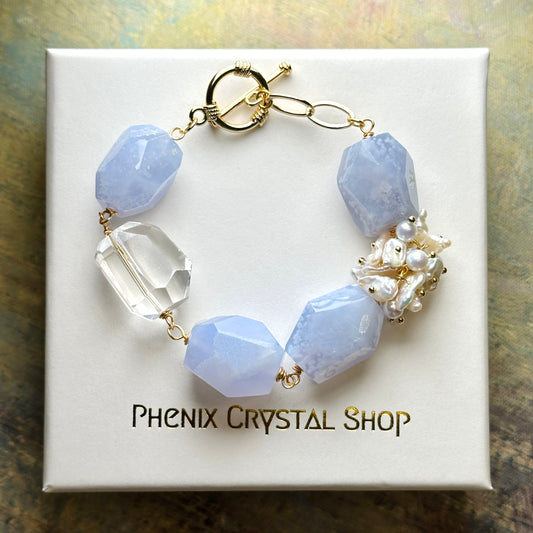Blue Lace Agate & Pearl & Clear Quartz Bracelet 藍紋瑪瑙 珍珠 白水晶 手鏈 | 手串 bracelet | 正面圖 front view