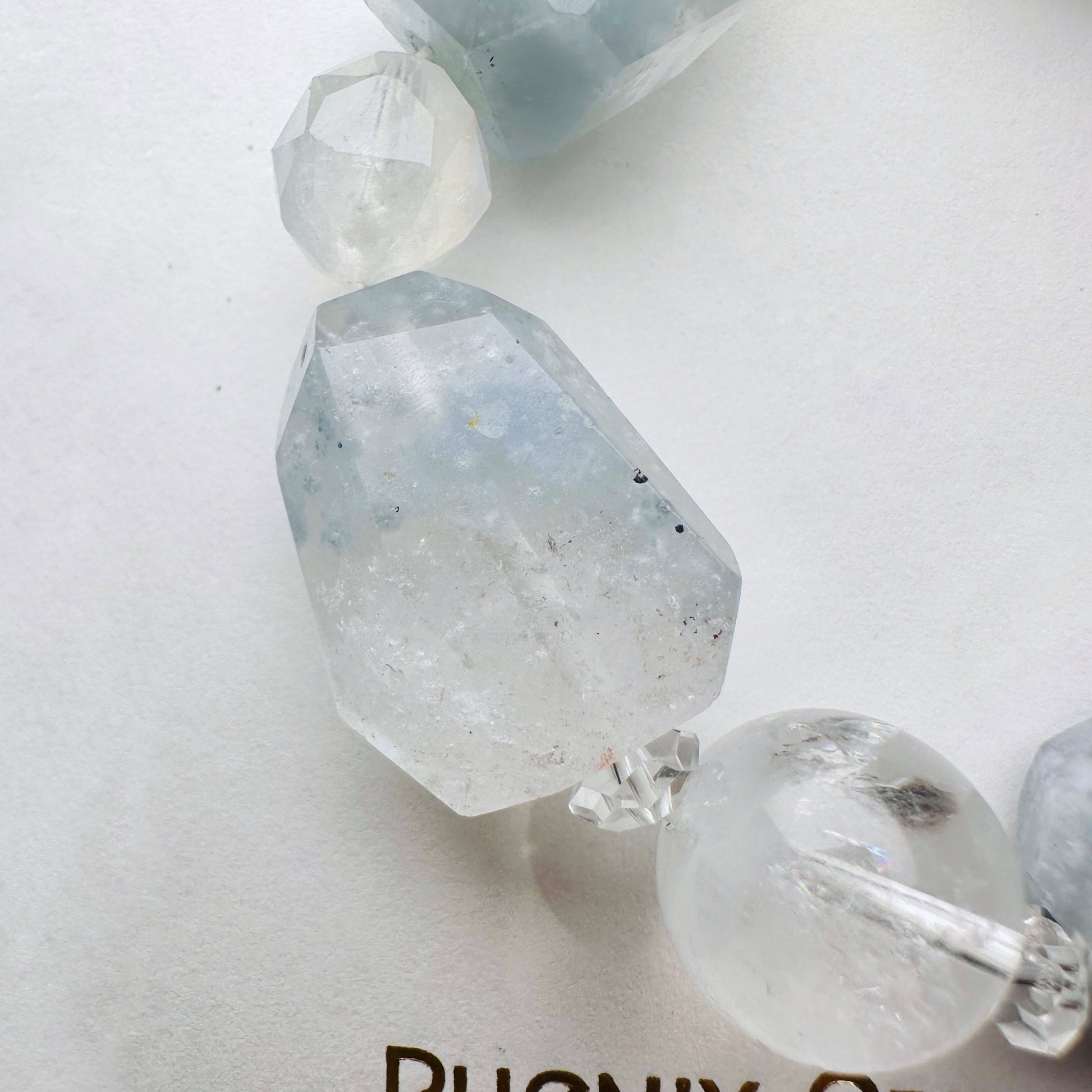 Blue Rabbit Hair Rutilated Quartz x Moonstone x White Phantom 藍絨兔毛 白幽靈 月亮石 | 原礦 raw-crystal | 整體圖 full piece view