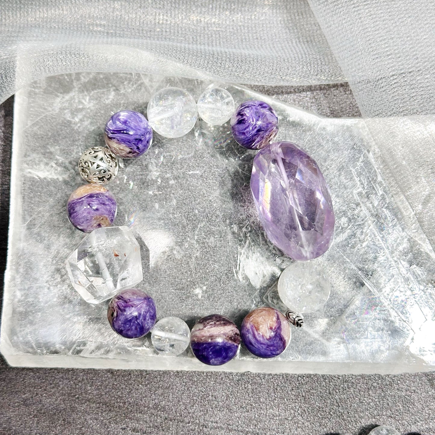 Charoite x Skeleton Quartz x Amethyst x Clear Quartz 紫龍晶 骸骨水晶 紫水晶 彩色白晶 | 原礦 raw-crystal | 細節特寫 close up detail