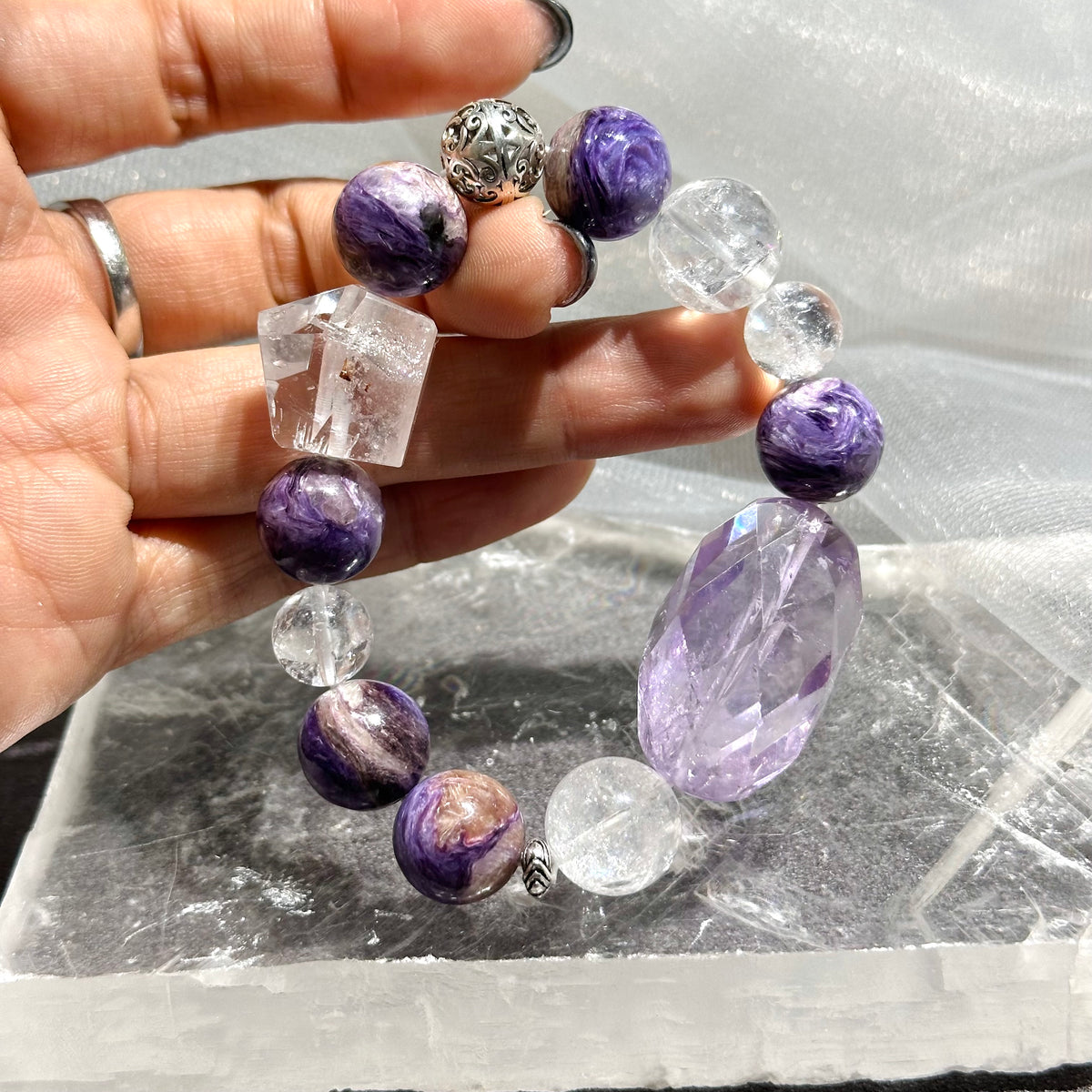 Charoite x Skeleton Quartz x Amethyst x Clear Quartz 紫龍晶 骸骨水晶 紫水晶 彩色白晶 | 原礦 raw-crystal | 側面角度 side angle