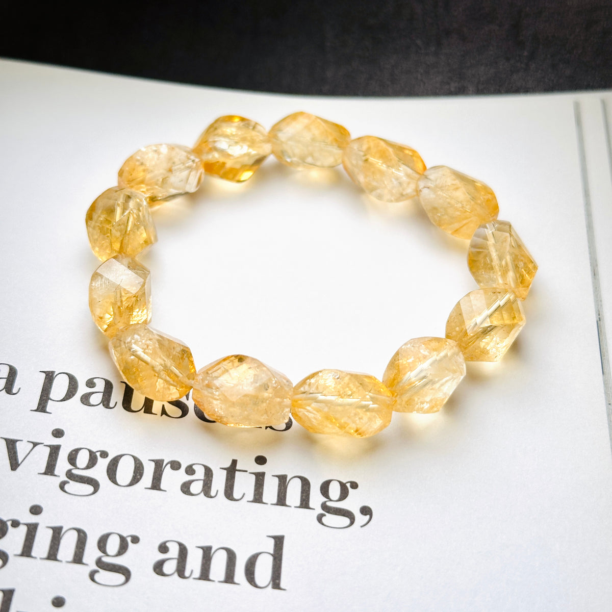 Citrine Faceted Bracelet 黃晶切割款手串 | 手串 bracelet | 細節特寫 close up detail