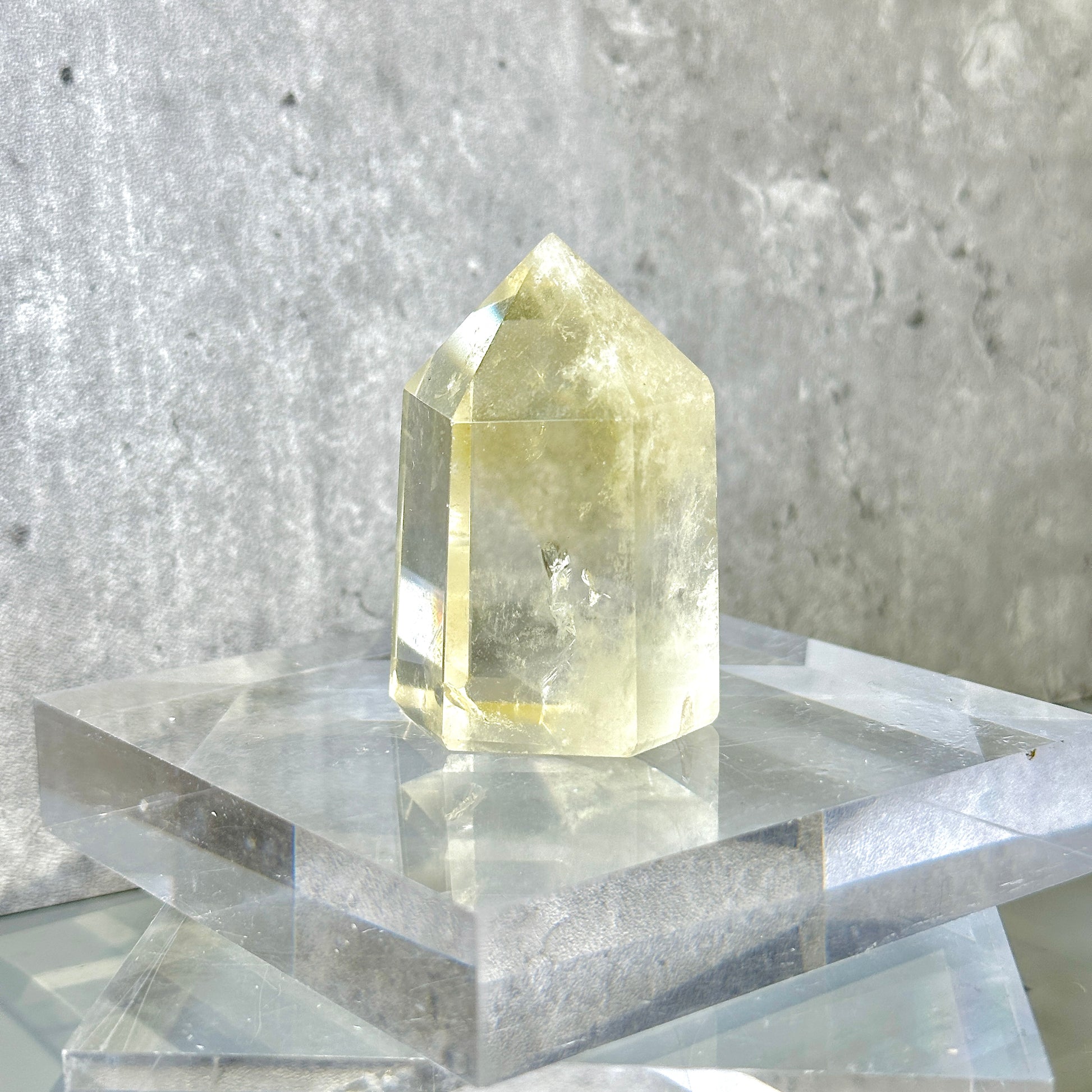 Citrine Point Tower 黃晶柱 02 | 晶柱 crystal-point | 側面角度 side angle