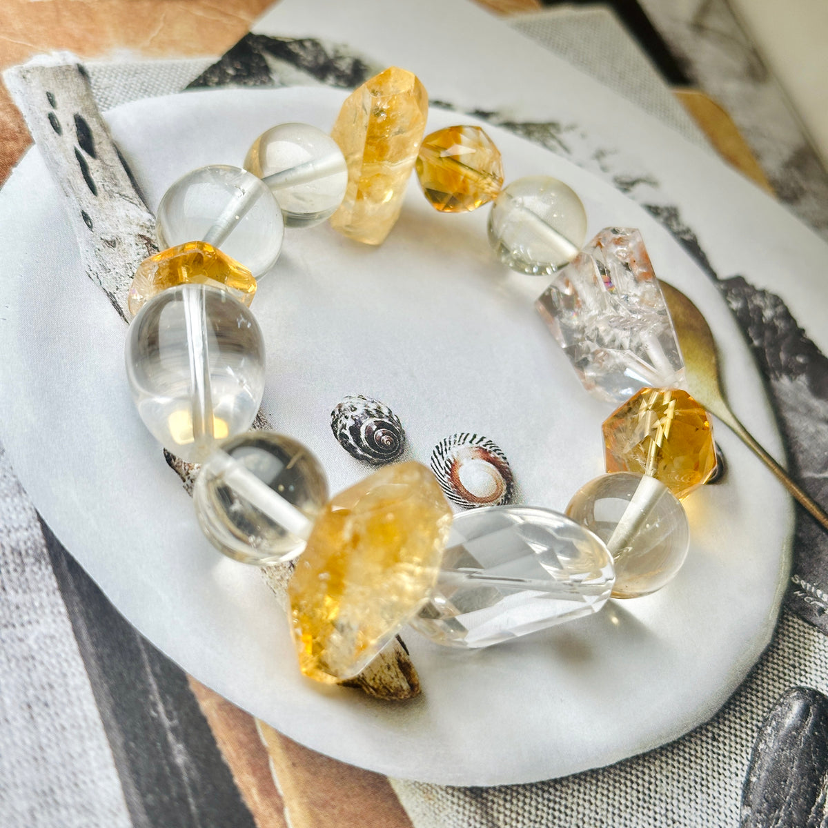 Citrine & Skeleton Quartz & Clear Quartz Faceted Bracelet 黃晶 骸骨水晶 白水晶設計手串 | 手串 bracelet | 細節特寫 close up detail