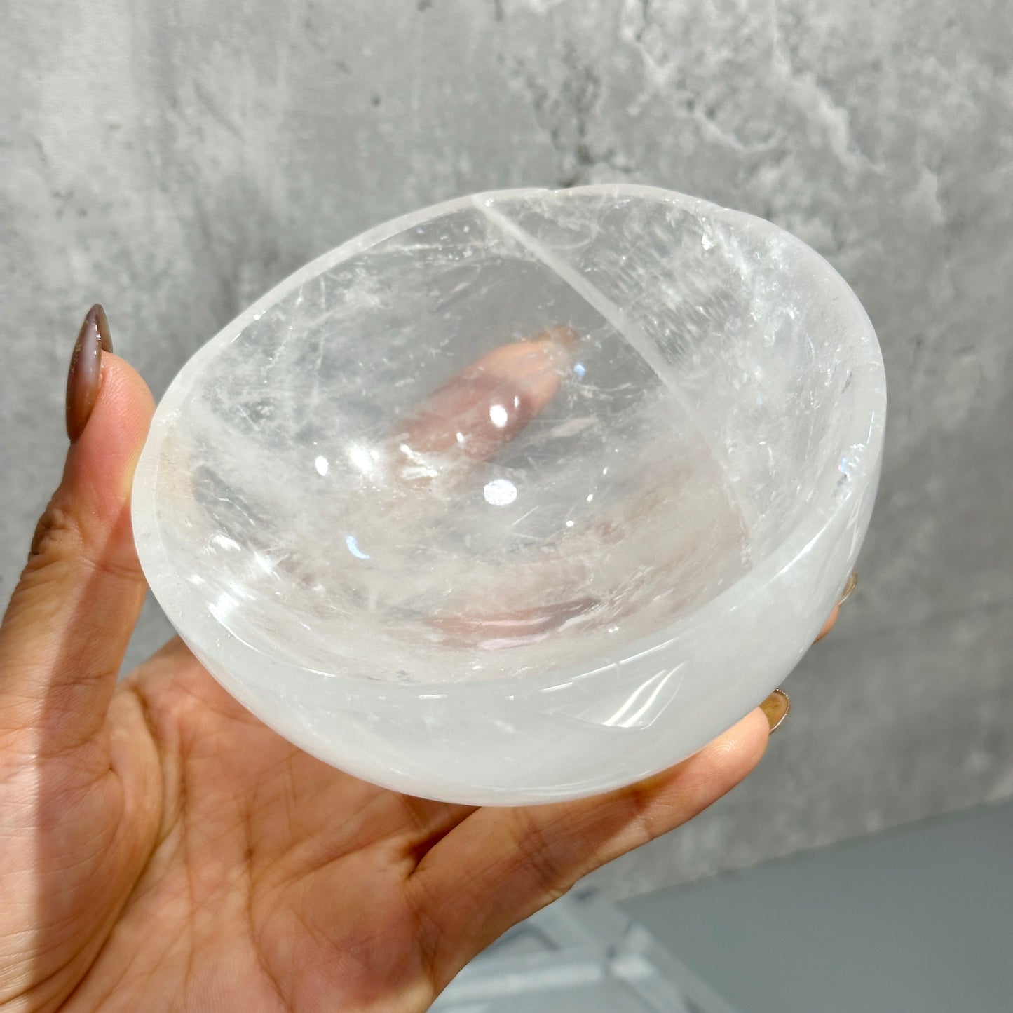 Clear Quartz Bowl 白水晶碗 | 碗 bowl | 側面角度 side angle