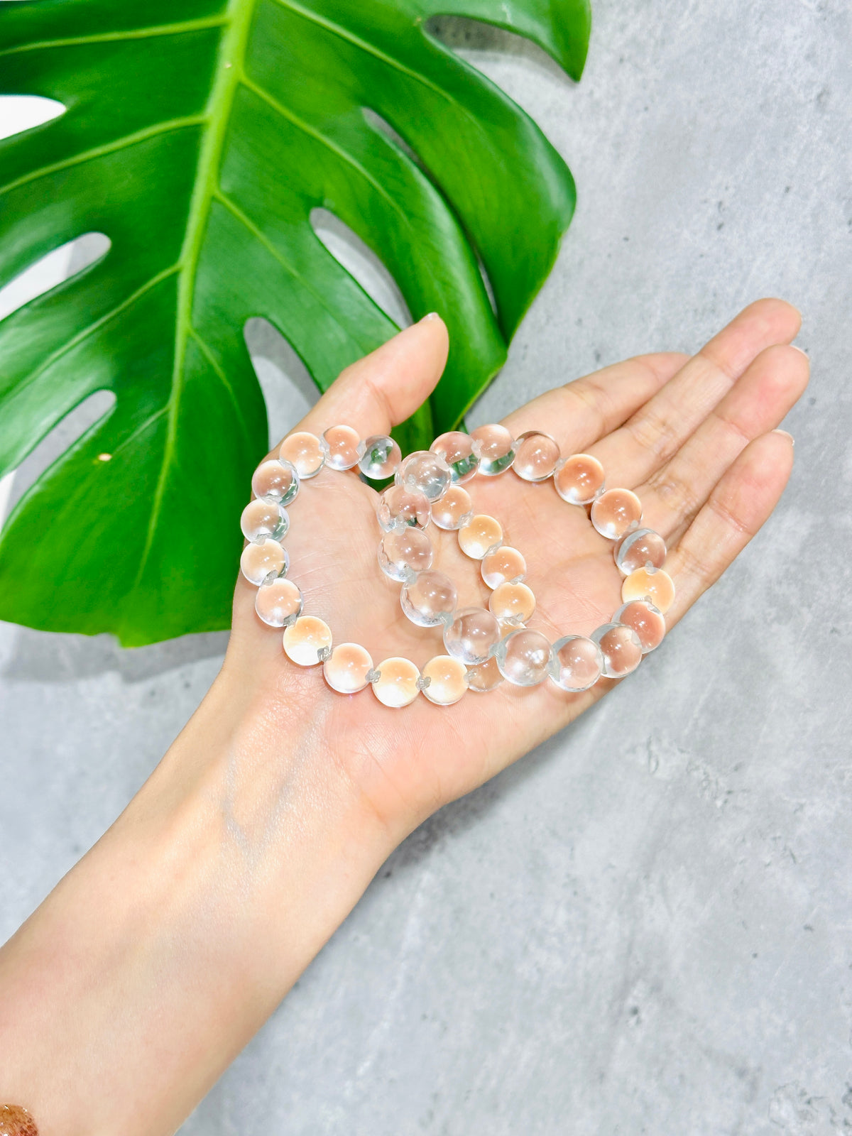 Clear Quartz Bubble Bracelet 白晶泡泡珠水串 10mm | 手串 bracelet | 側面角度 side angle