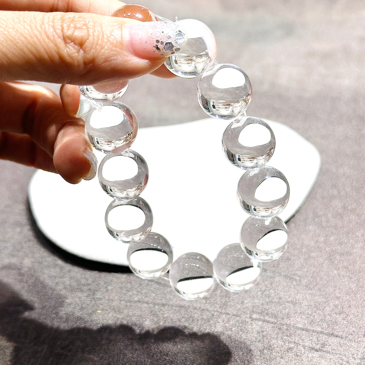 Clear Quartz Bubble Bracelet 白水晶泡泡珠手串 | 手串 bracelet | 側面角度 side angle