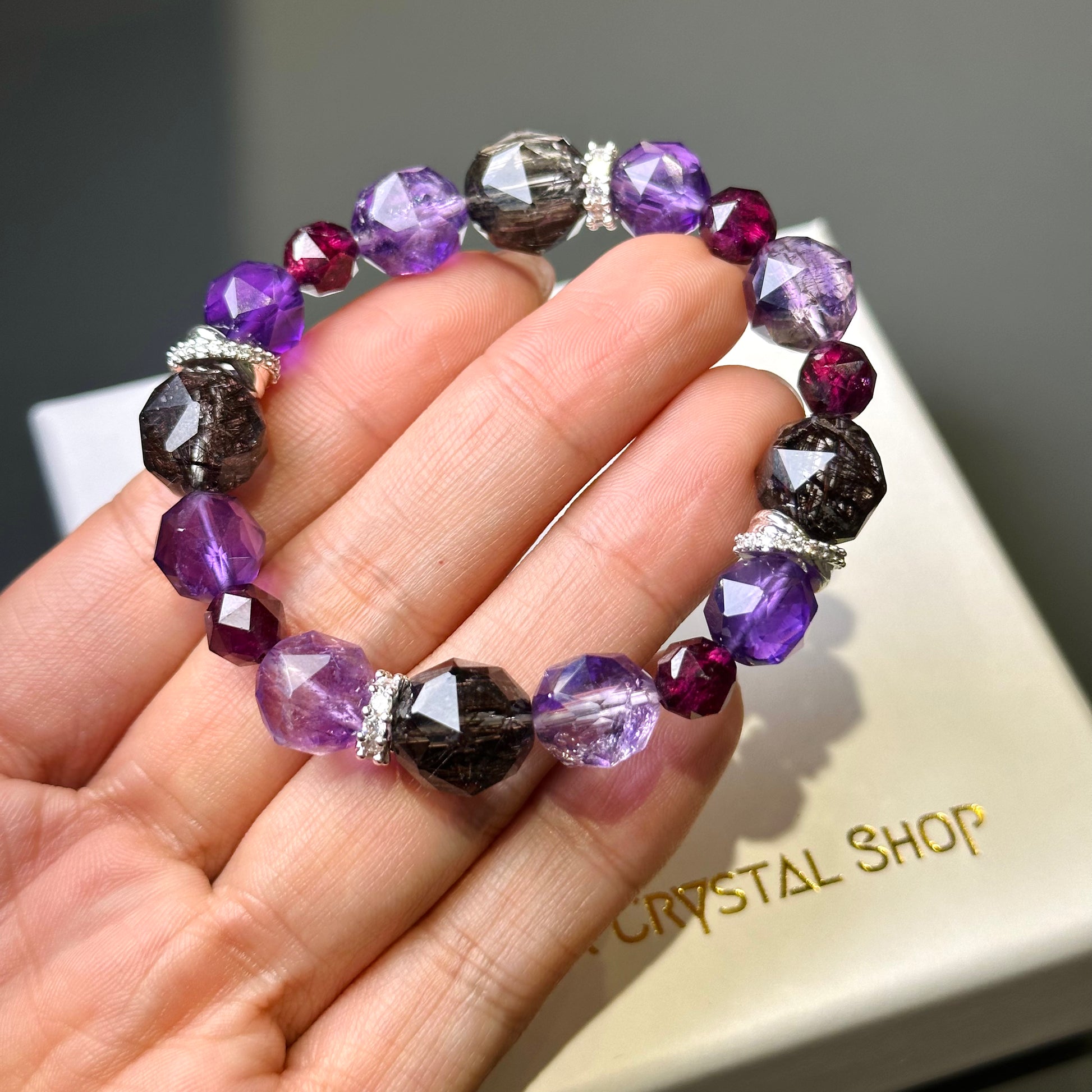 Devil Diva Bracelet 小惡魔手串 | 手串 bracelet | 整體圖 full piece view