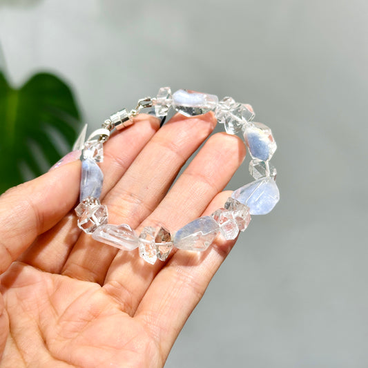 Dumortierite x Herkimer Diamond Bracelet 藍線石 x 閃靈鑽 手鏈 | 手串 bracelet | 正面圖 front view