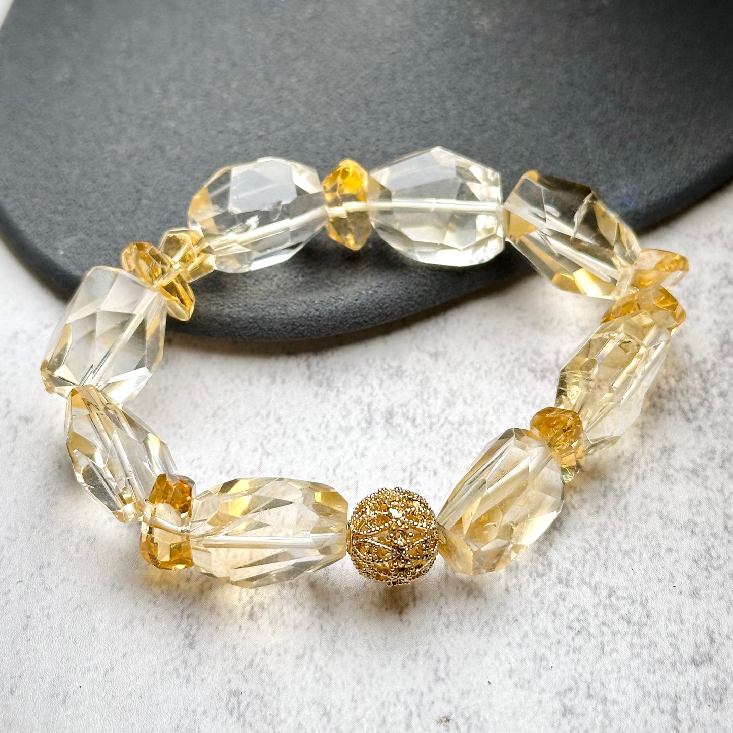 Faceted Citrine Bracelet 黃晶切割款手串 | 手串 bracelet | 正面圖 front view