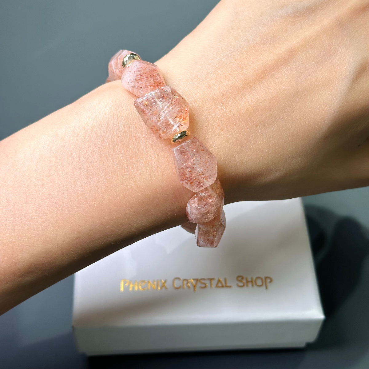 Faceted Sunstone 太陽石切割款 | 原礦 raw-crystal | 細節特寫 close up detail