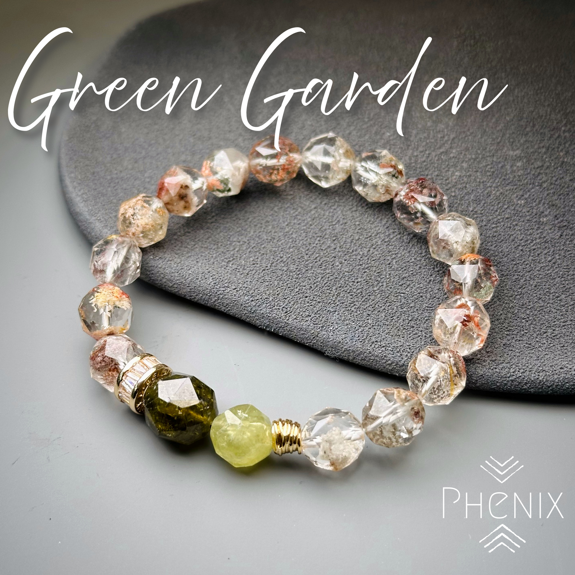Garden Phantom & Green Garnet 花園幽靈 綠石榴石 | 原礦 raw-crystal | 正面圖 front view