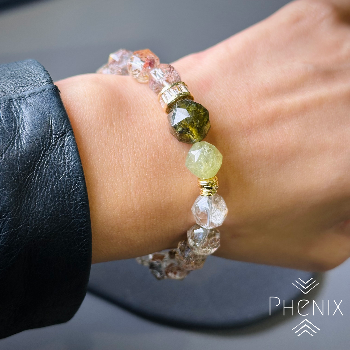 Garden Phantom & Green Garnet 花園幽靈 綠石榴石 | 原礦 raw-crystal | 紋理特寫 texture detail