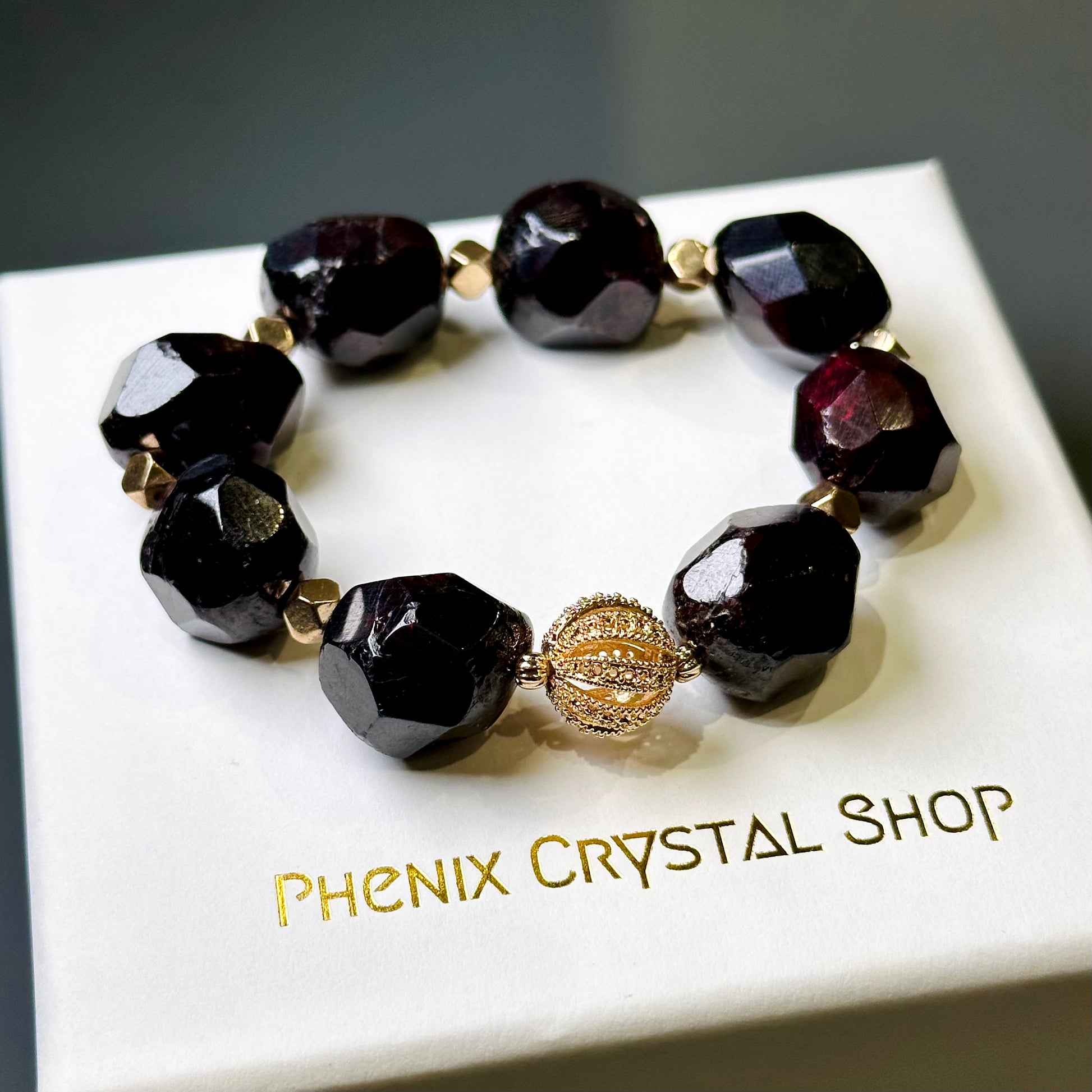Garnet Faceted 石榴石切割款手串 | 手串 bracelet | Additional angle