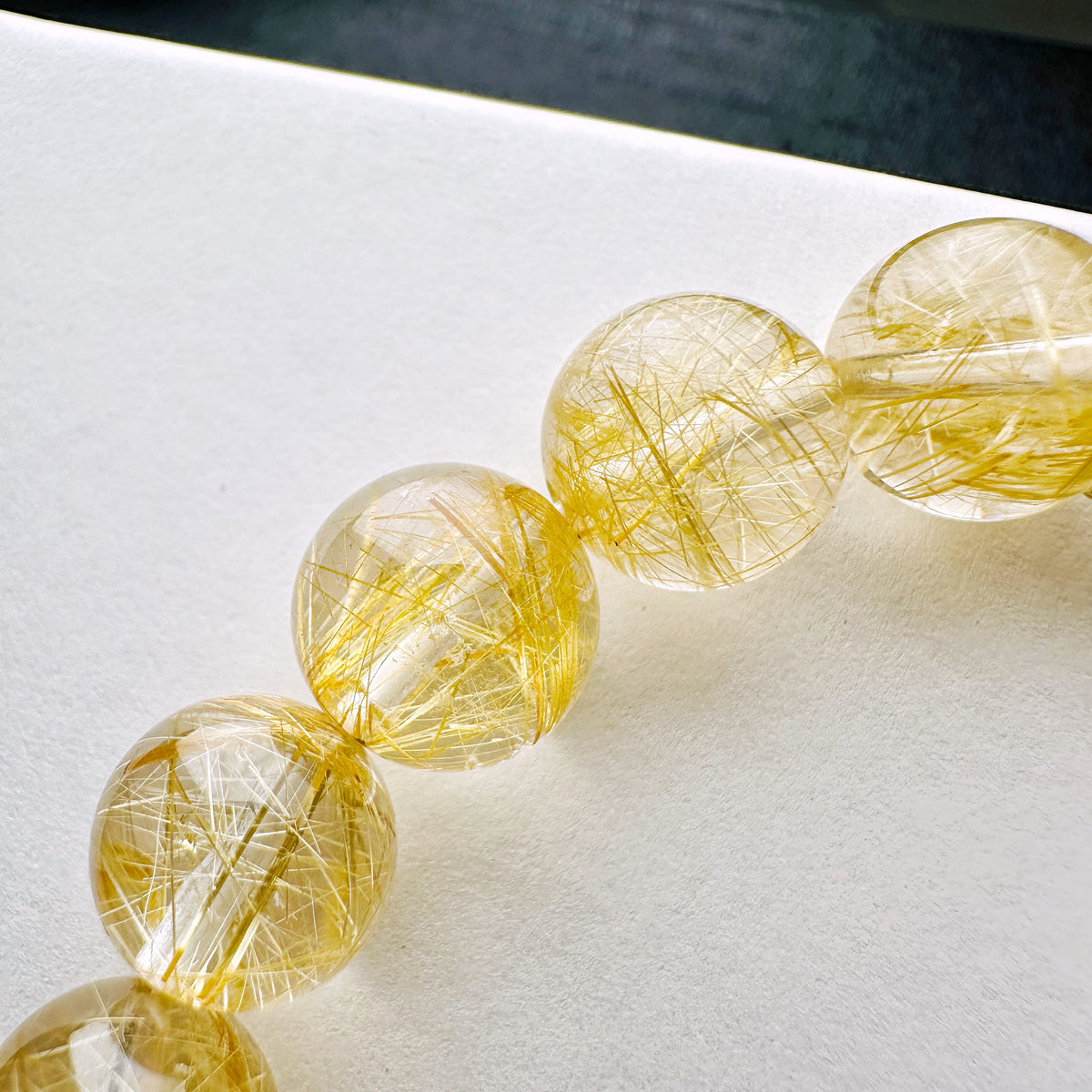Gold Rutilated Quartz Bracelet 金髮晶手串 | 手串 bracelet | 細節特寫 close up detail