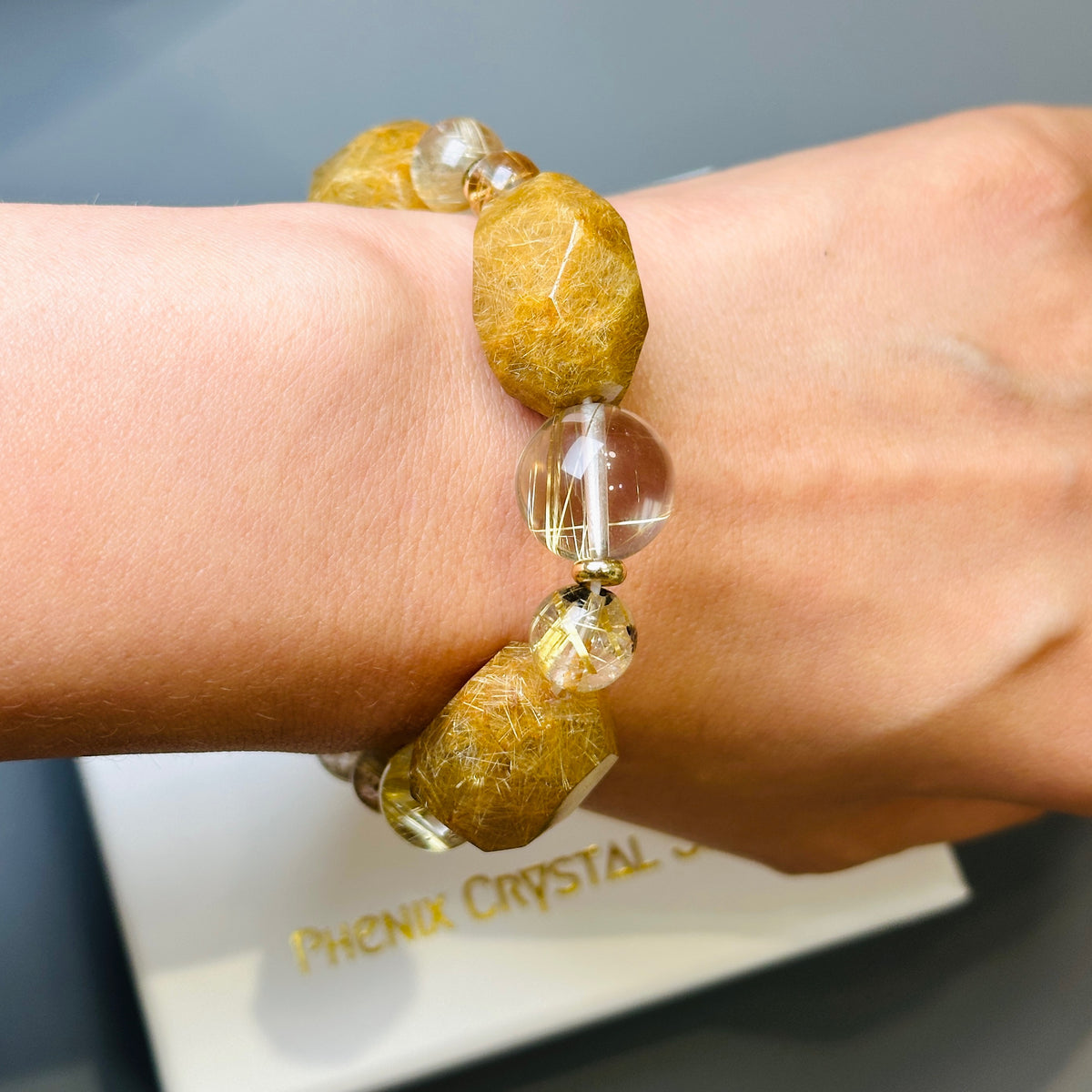 Gold Rutilated Quartz Faceted Bracelet 金髮晶不規則設計手串 | 手串 bracelet | 正面圖 front view