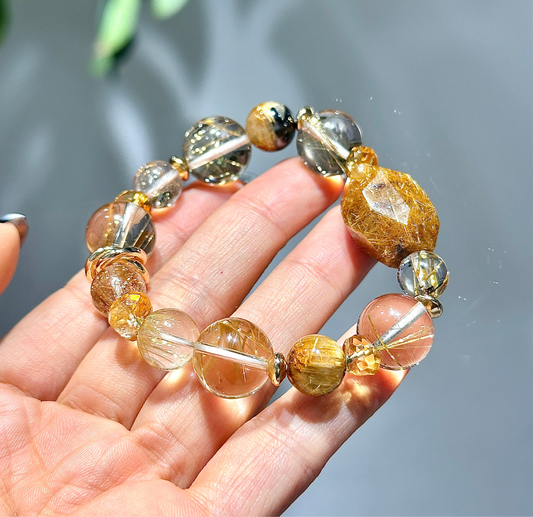 Gold Rutilated Quartz Faceted Design Bracelet 金鈦晶切割款設計手串 | 手串 bracelet | 正面圖 front view