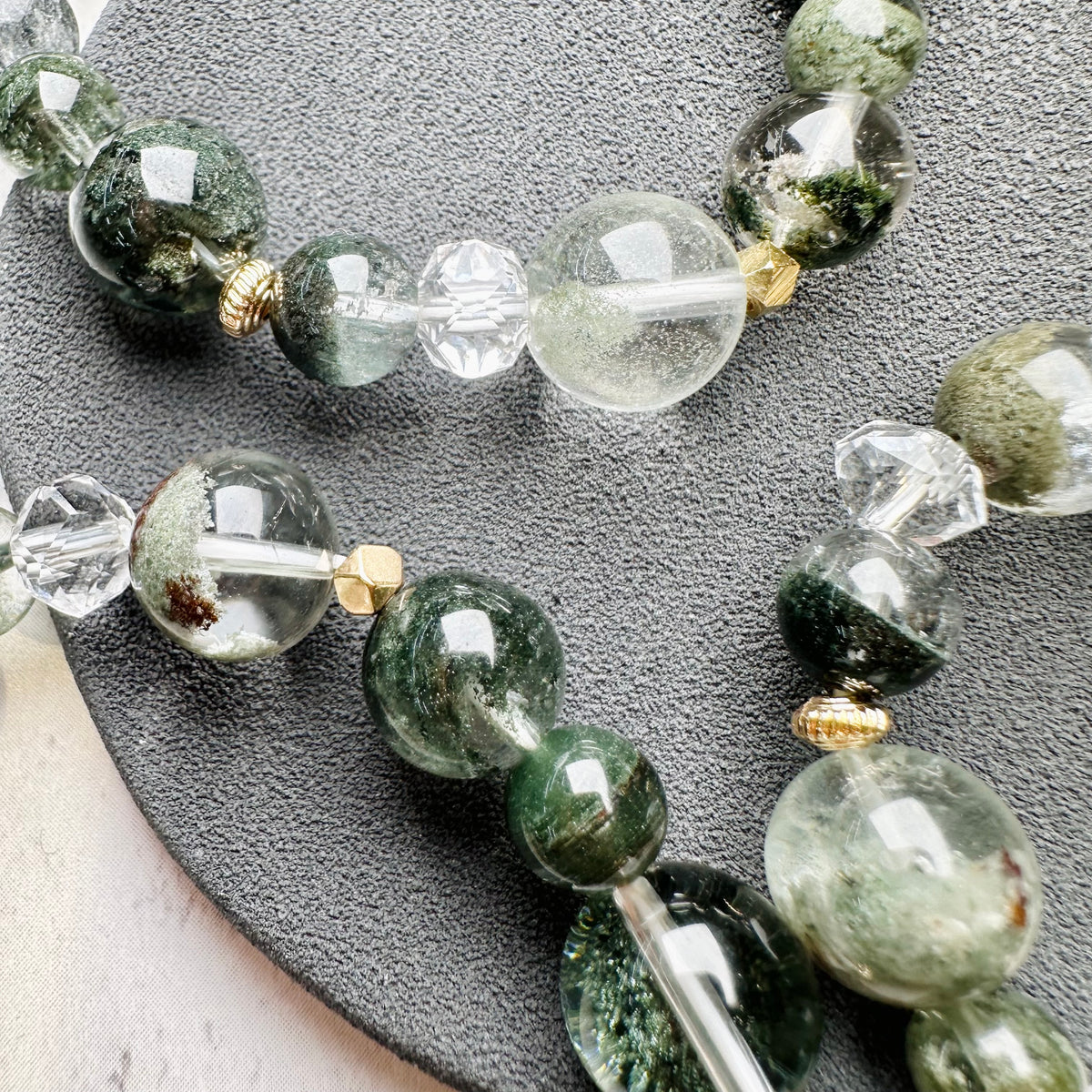 Green Phantom Design Bracelet 綠幽靈設計款手串 | 手串 bracelet | 側面角度 side angle