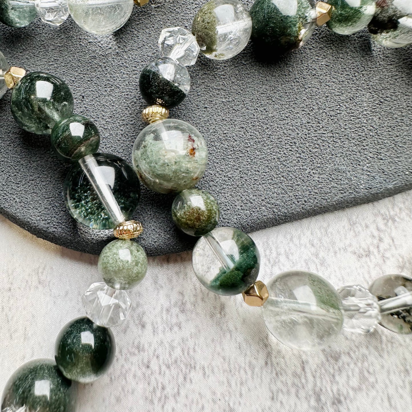 Green Phantom Design Bracelet 綠幽靈設計款手串 | 手串 bracelet | 紋理特寫 texture detail