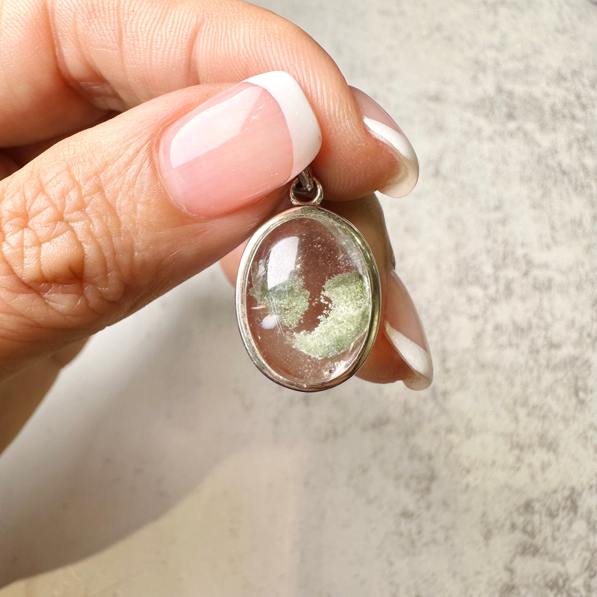 Green Phantom Pendant 1 綠幽靈吊墜 1 | 吊墜 pendant | 正面圖 front view