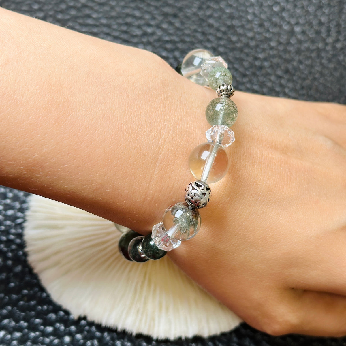 Green Phantom Quartz Design Bracelet 綠幽靈設計手串 | 手串 bracelet | 正面圖 front view
