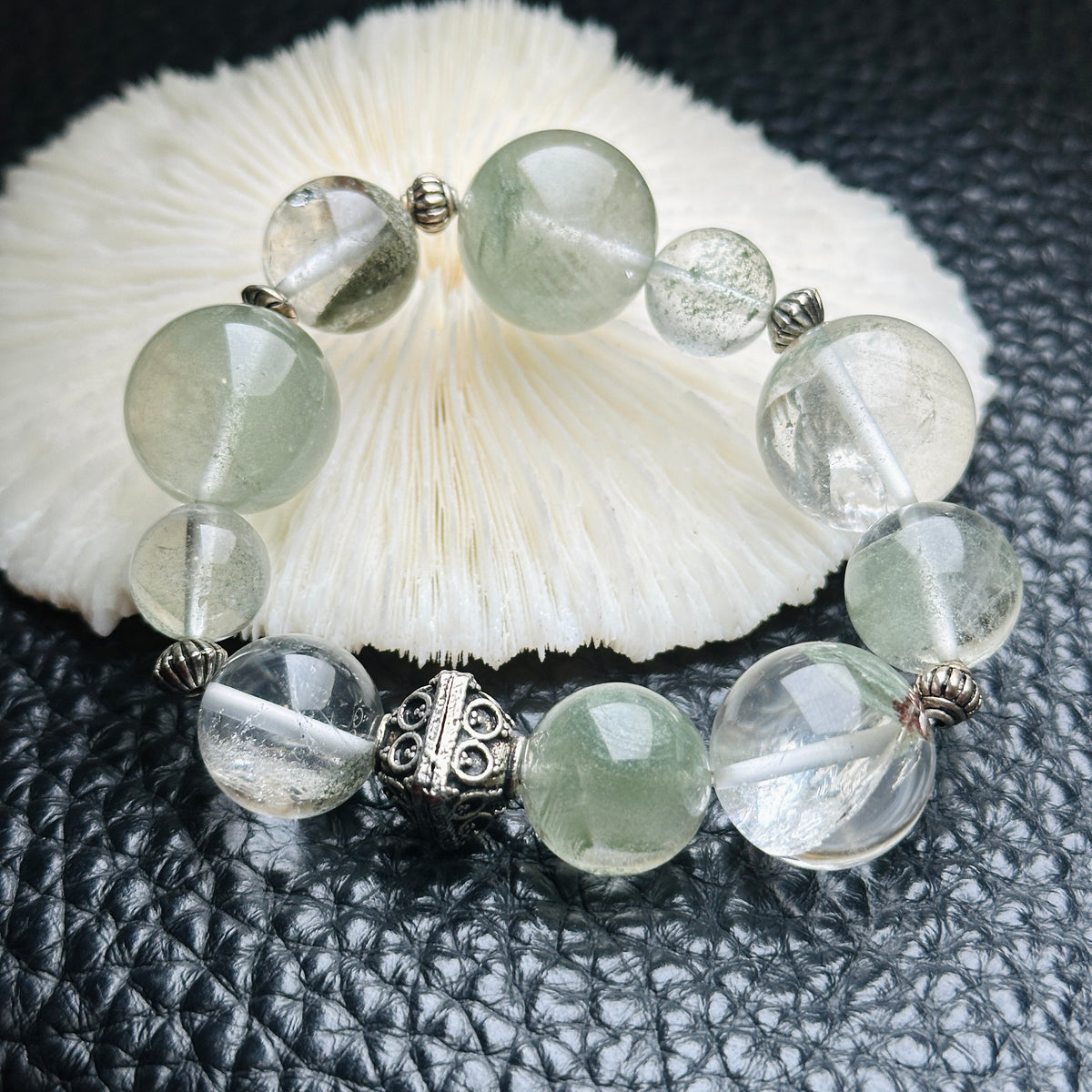Green Phantom Quartz Design Bracelet 綠幽靈大珠設計手串 | 手串 bracelet | 整體圖 full piece view