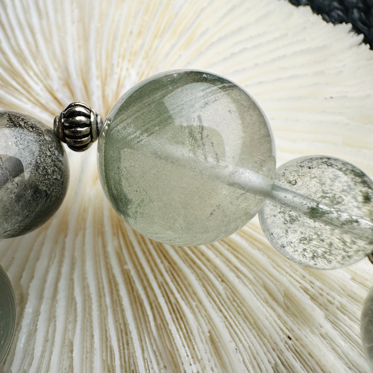 Green Phantom Quartz Design Bracelet 綠幽靈大珠設計手串 | 手串 bracelet | 側面角度 side angle