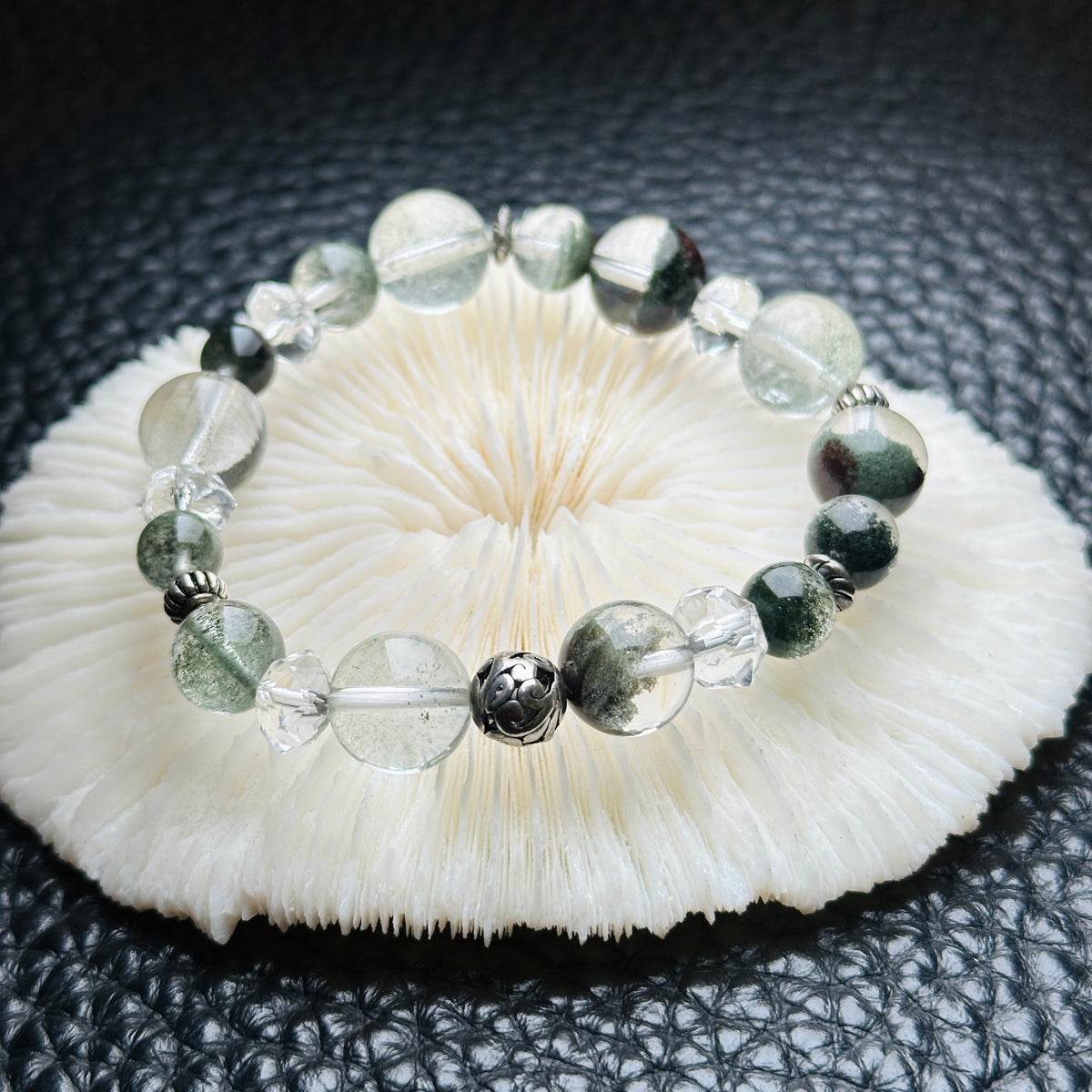 Green Phantom Quartz Design Bracelet 綠幽靈設計手串 | 手串 bracelet | 側面角度 side angle