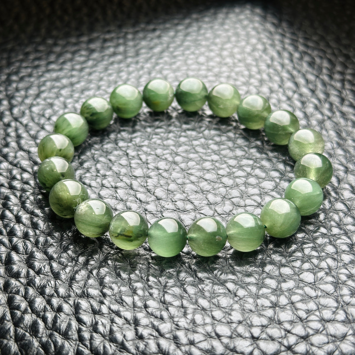 Green Rutilated Quartz Bracelet 綠髮晶 手串 04 | 手串 bracelet | 細節特寫 close up detail
